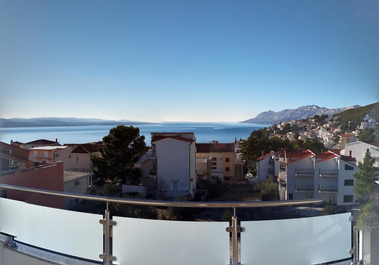 Bed and Breakfast Dorijini Dvori Baška Voda Exterior foto