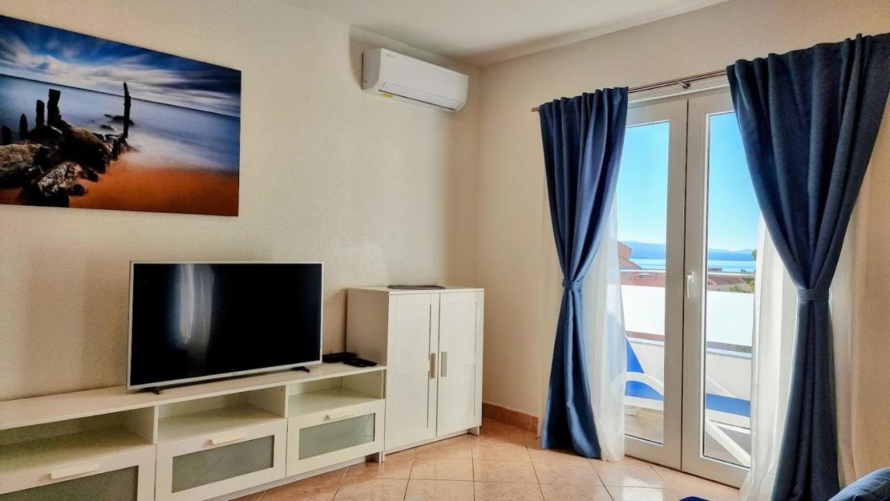 Bed and Breakfast Dorijini Dvori Baška Voda Exterior foto