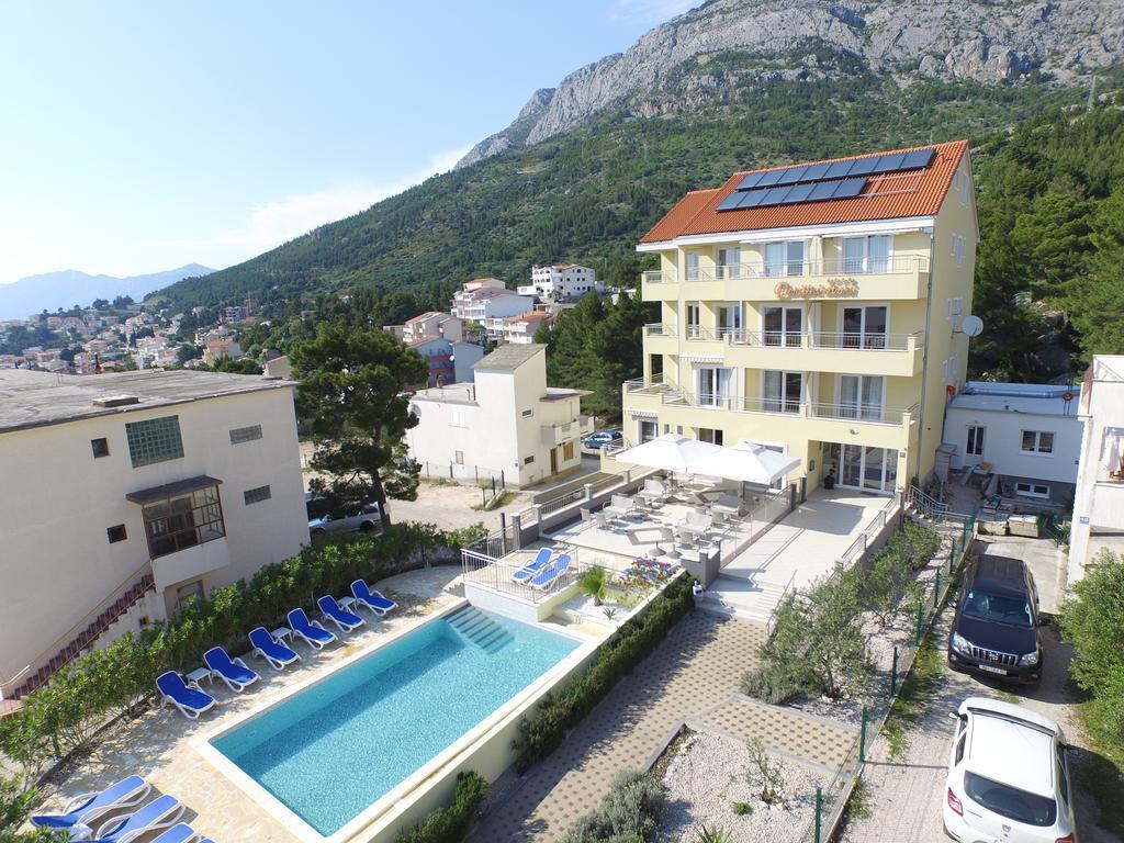 Bed and Breakfast Dorijini Dvori Baška Voda Exterior foto