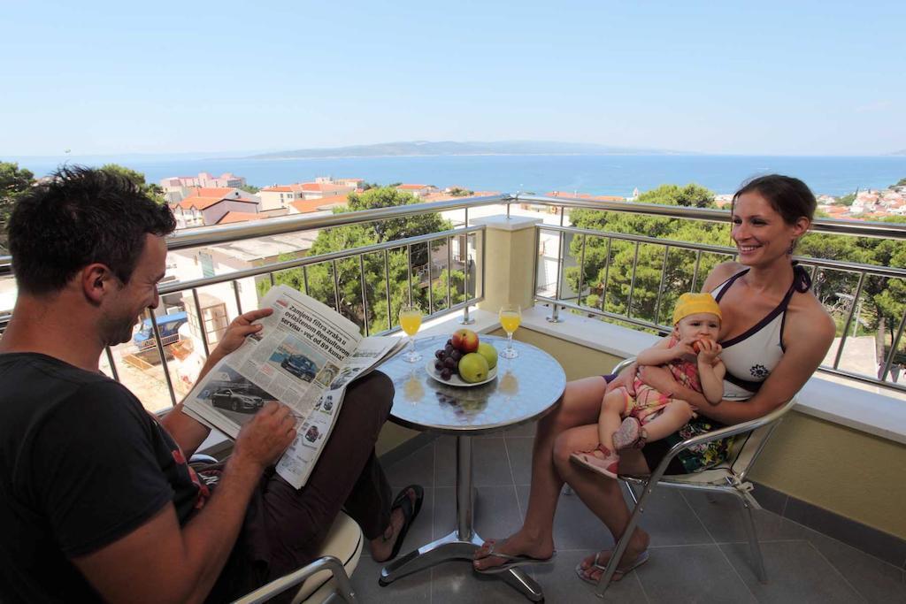 Bed and Breakfast Dorijini Dvori Baška Voda Exterior foto